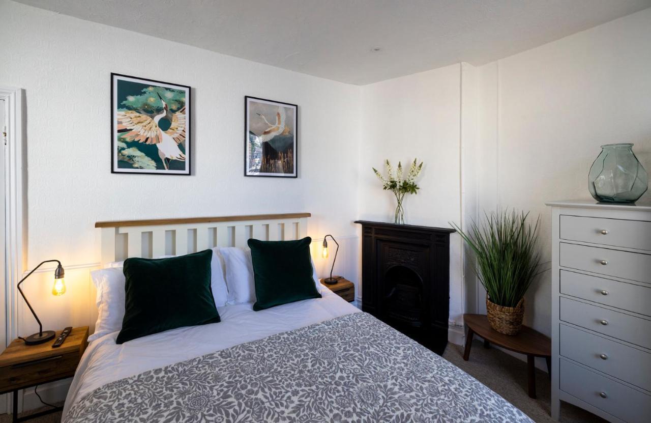 Modern Cottage For Couples, Parking, 3 Min 2 Beach Beer Exteriör bild